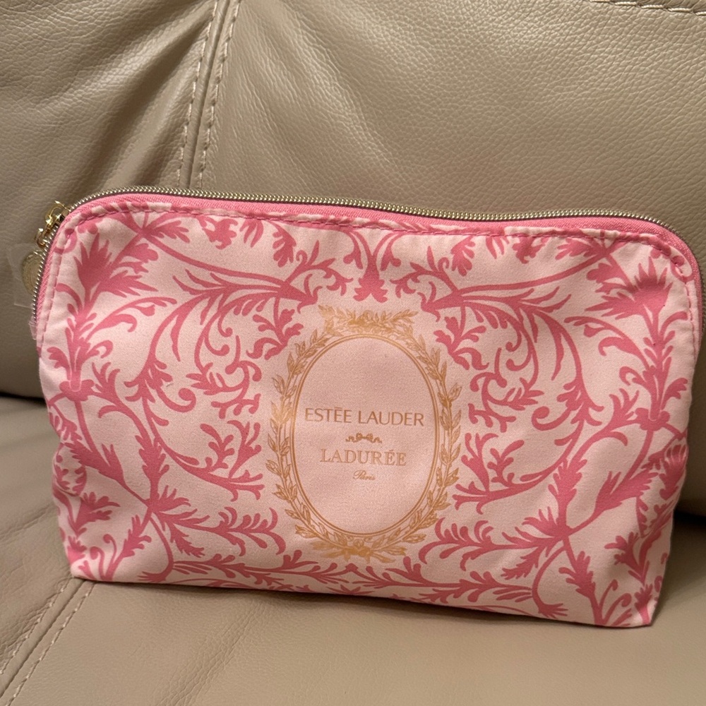 Estée Lauder Makeup Bag